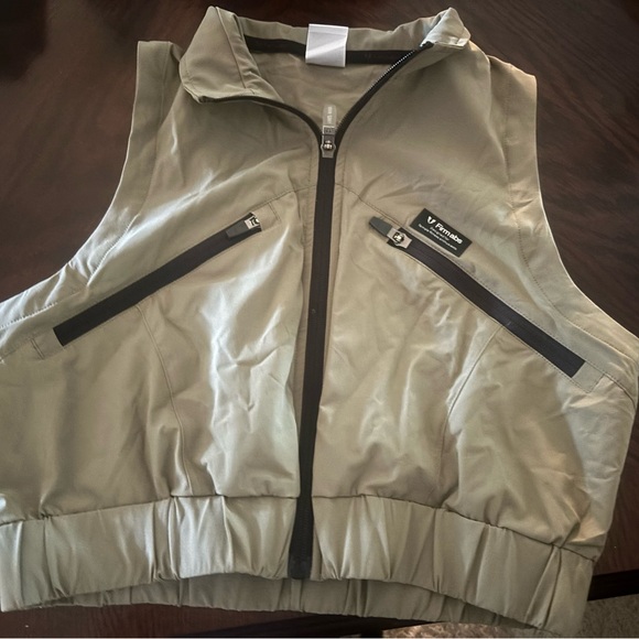 Firmabs Other - Firmabs Olive Crop Jacket with Zip Closure